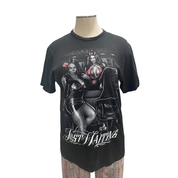 "Just Waiting" Graphic T XL Gothic Classic Festival Rock Concert Skateboard Bold - Picture 9 of 9